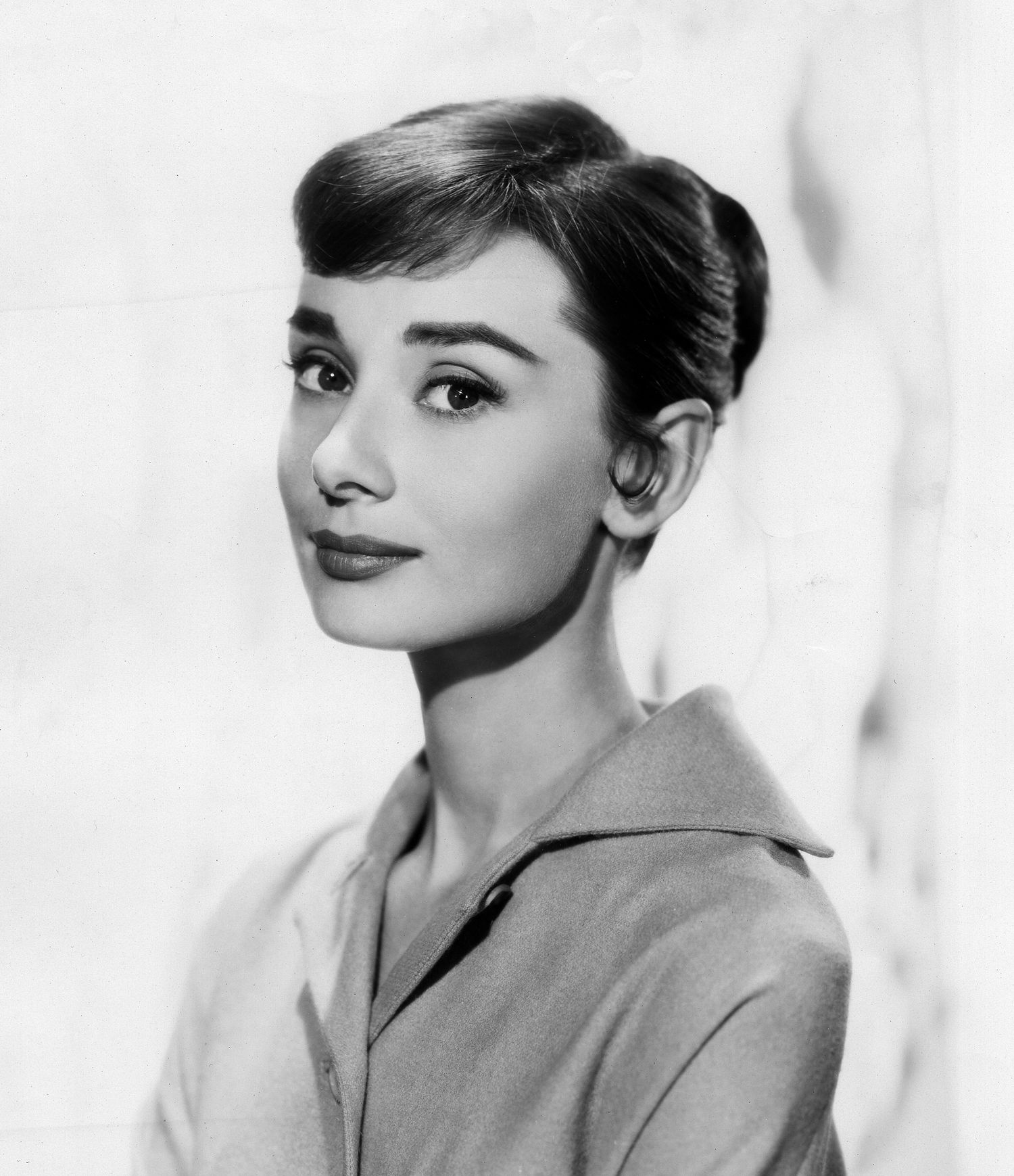 Audrey Hepburn 20 Timeless Beauty